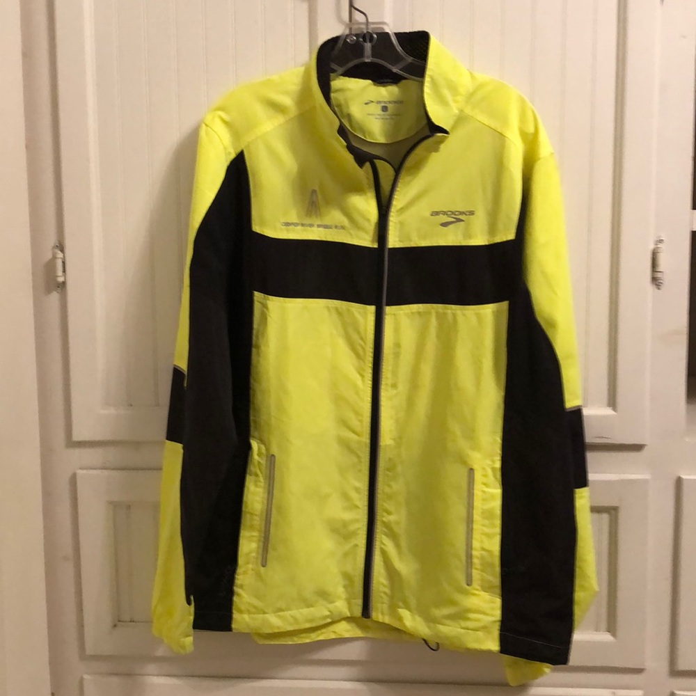Brooks Running Jacket Large Excellent Condition